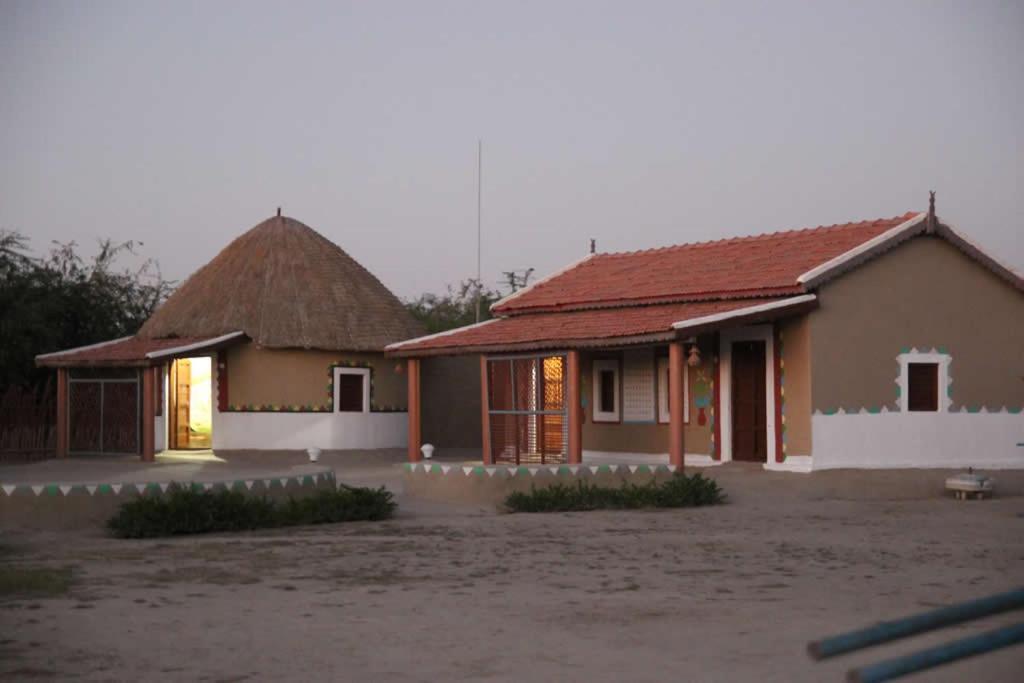 Rann Visamo Resort Bherandiāla Extérieur photo